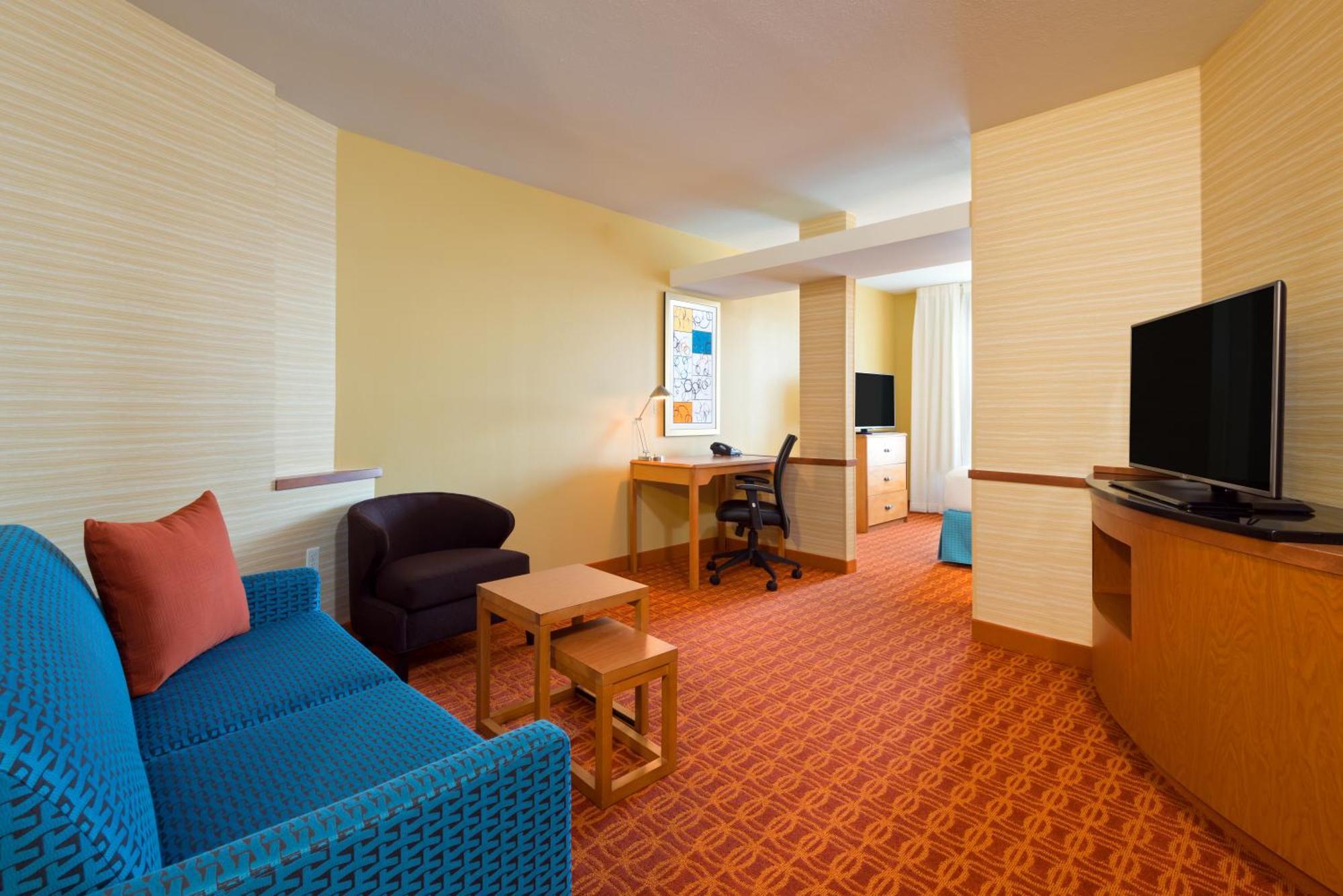 Hotel Fairfield & Downtown